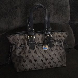 Dooney & Bourke bag